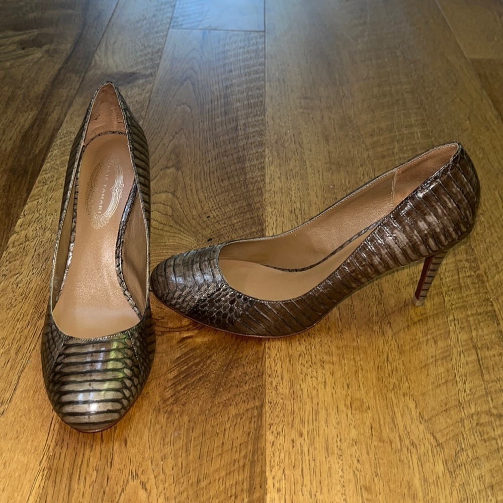 Elie Tahari Woman’s Brown Heels Size 39.5